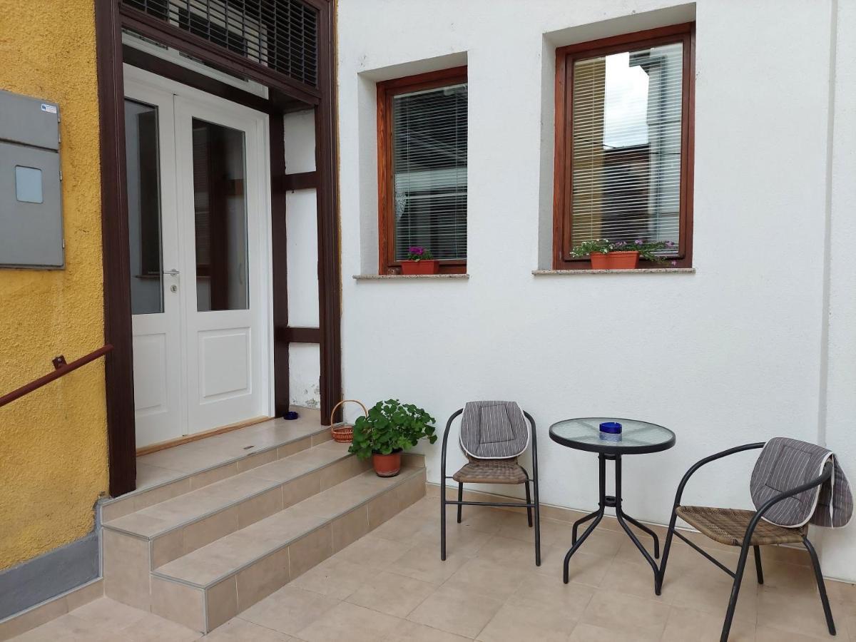 Apartment Honey Free Parking Saraievo Exterior foto