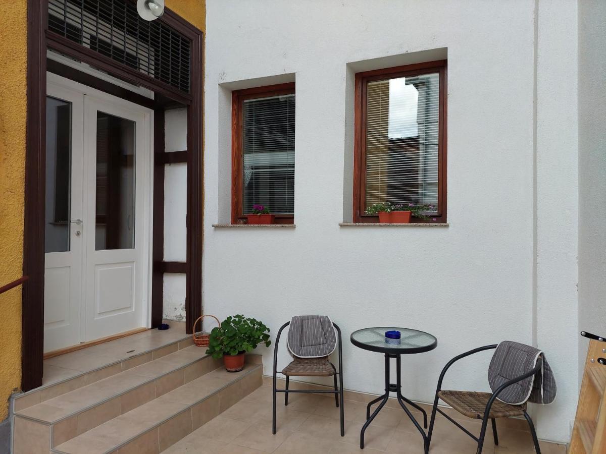 Apartment Honey Free Parking Saraievo Exterior foto